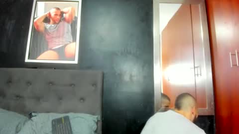 Snapshot of jasonmartiinez chatting on 12.16.24 online show from 12.16.24