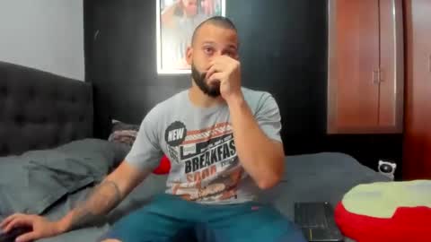 Snapshot of jasonmartiinez chatting on 01.22.25 online show from 01.22.25