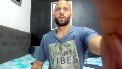 Snapshot of jasonmartiinez chatting on 09.11.25 online show from 09.11.25