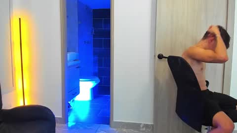 JASPER JONES online show from 01.05.25