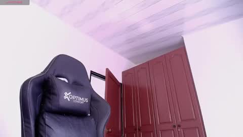 Snapshot of jasson_king01 chatting on 04.17.26 JKing online show from 04.17.26