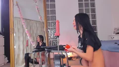 Snapshot of jassyejoy chatting on 11.23.25 JassyeJoy online show from 11.23.25