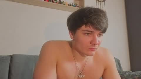 Snapshot of jastinpet chatting on 11.19.25 jastinpet online show from 11.19.25