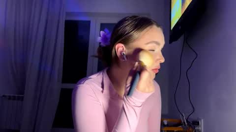 Snapshot of jatreff chatting on 12.17.25 Ginny online show from 12.17.25