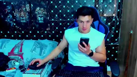 Javier online show from 12.19.25