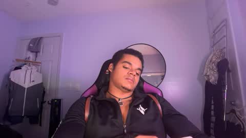 Snapshot of javiricorich chatting on 10.23.25 javiSdick online show from 10.23.25