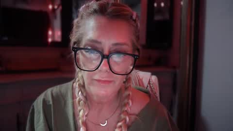 Snapshot of javlovesu chatting on 11.23.25 JAV online show from 11.23.25