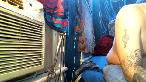 Snapshot of jax_skyfallin chatting on 03.11.25 jaxxx666 online show from 03.11.25