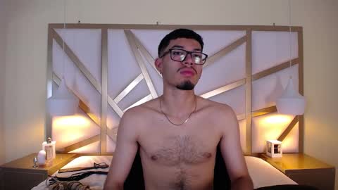 Snapshot of jaxon_carter chatting on 11.01.25 jaxon_carter online show from 11.01.25