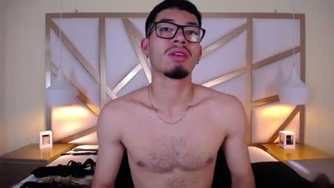 Snapshot of jaxon_carter chatting on 11.04.25 jaxon_carter online show from 11.04.25