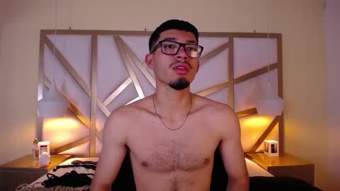 Snapshot of jaxon_carter chatting on 11.17.25 jaxon_carter online show from 11.17.25