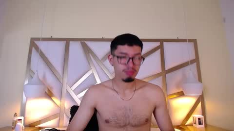 Snapshot of jaxon_carter chatting on 11.18.25 jaxon_carter online show from 11.18.25