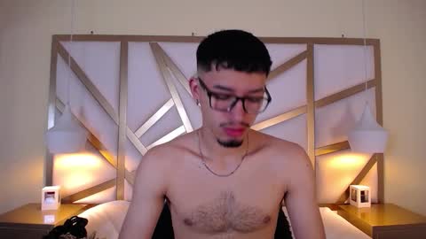 Snapshot of jaxon_carter chatting on 11.25.25 jaxon_carter online show from 11.25.25