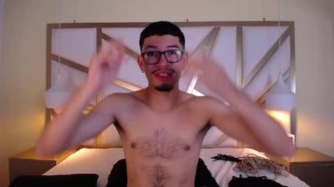 Snapshot of jaxon_carter chatting on 11.28.25 jaxon_carter online show from 11.28.25