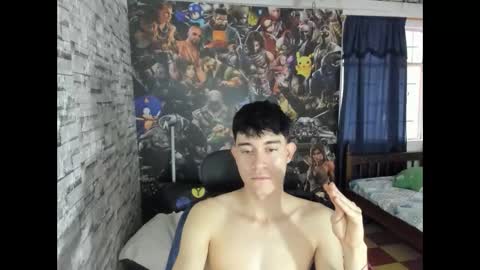 Snapshot of jay_orange chatting on 04.05.26 JAY ORANGE online show from 04.05.26