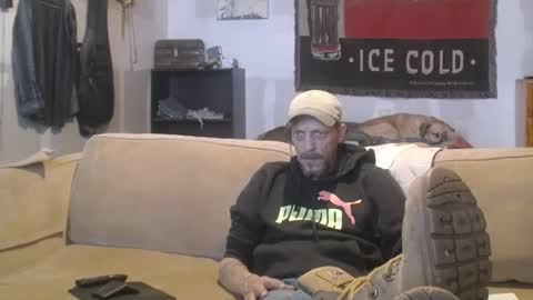 Snapshot of jay_short7863 chatting on 02.19.25 O F jay short786 online show from 02.19.25