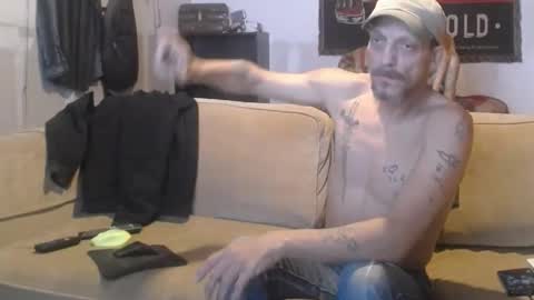 Snapshot of jay_short7863 chatting on 02.20.25 O F jay short786 online show from 02.20.25