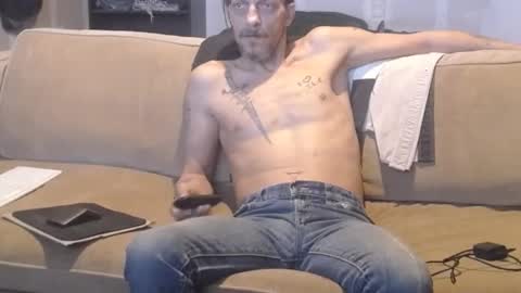 Snapshot of jay_short7863 chatting on 02.20.25 O F jay short786 online show from 02.20.25