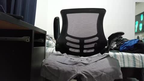 Snapshot of jay_zo chatting on 11.21.25 Jay online show from 11.21.25