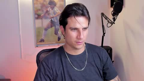 Snapshot of jayalvarrez_ chatting on 10.23.25 Jay Alvarrez online show from 10.23.25