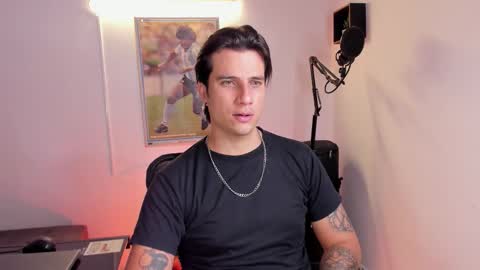 Snapshot of jayalvarrez_ chatting on 10.24.25 Jay Alvarrez online show from 10.24.25