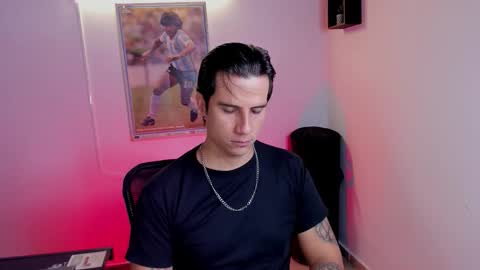 Snapshot of jayalvarrez_ chatting on 11.02.25 Jay Alvarrez online show from 11.02.25