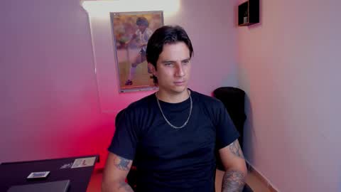 Snapshot of jayalvarrez_ chatting on 11.13.25 Jay Alvarrez online show from 11.13.25
