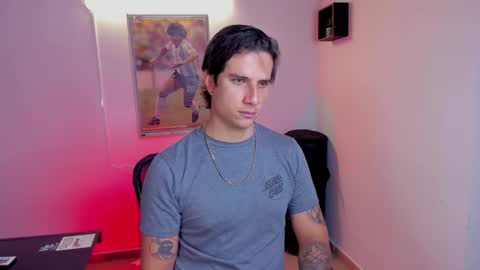 Snapshot of jayalvarrez_ chatting on 11.17.25 Jay Alvarrez online show from 11.17.25