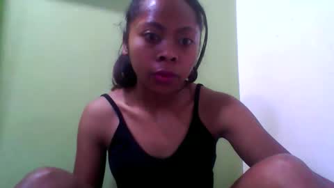 Snapshot of jayalydiah chatting on 10.11.25 jayalydiah online show from 10.11.25