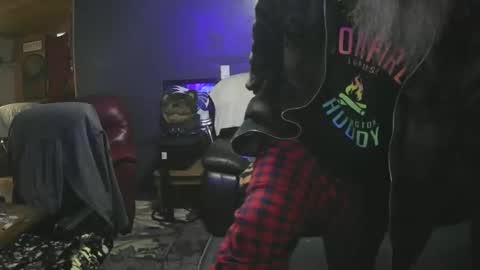 Snapshot of jaycanbefun chatting on 10.31.25 Grand Zaddy or Jay its casual online show from 10.31.25