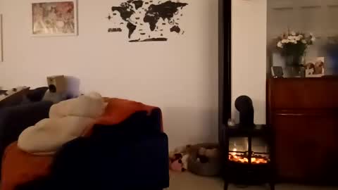 jaycat73 online show from 02.20.25