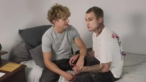 Snapshot of jaycex_69 chatting on 02.28.26 THE HOUSE online show from 02.28.26