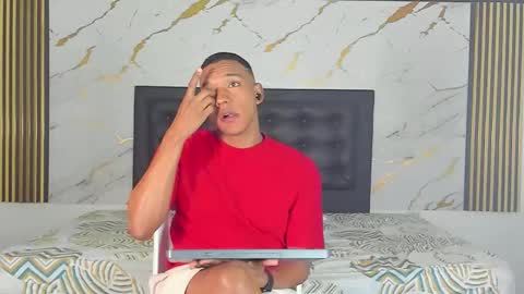 Snapshot of jaydenjhonson chatting on 11.23.25 jaydenjhonson online show from 11.23.25