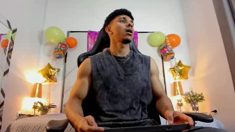 Snapshot of jaydenvance chatting on 05.05.26 JAYDEN online show from 05.05.26