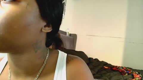 Snapshot of jaydomonique chatting on 10.22.25 Naomiruty online show from 10.22.25