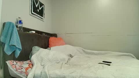 Snapshot of jaydomonique chatting on 12.14.25 Naomiruty online show from 12.14.25