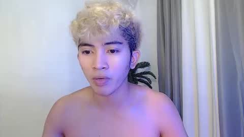 jaysee_hugecox online show from 05.19.26