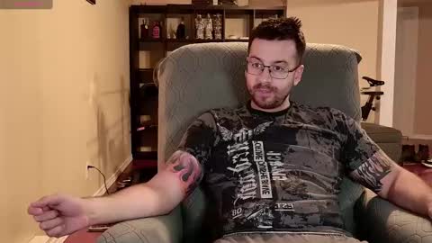 Snapshot of jayxcee_official chatting on 10.19.25 jayxcee OFFICIAL online show from 10.19.25