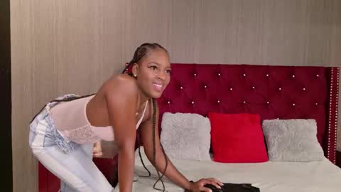 Snapshot of jazmin_brownn chatting on 12.15.25 Jasmin Brownn online show from 12.15.25