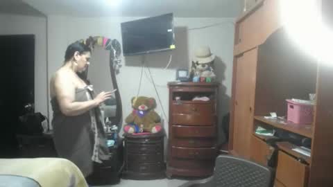 Snapshot of jazmin_rios chatting on 04.26.26 jazmim online show from 04.26.26