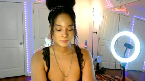 Jazmine Fox online show from 07.07.26