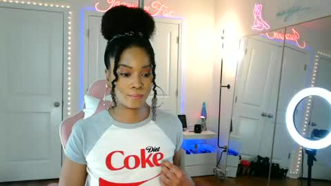 Jazmine Fox online show from 08.04.26