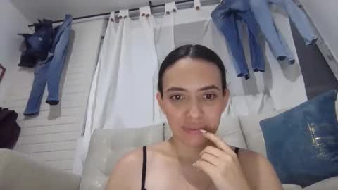 jazminojeda online show from 05.17.26