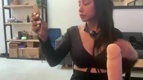 Snapshot of jbrow12 chatting on 10.05.25 jbrow12 online show from 10.05.25