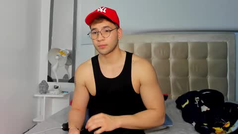 Snapshot of jdaniel_shellby chatting on 02.13.25 jhon online show from 02.13.25