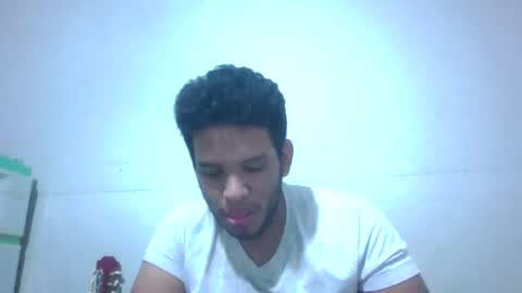 Snapshot of jdrake27 chatting on 11.21.25 jdrake27 online show from 11.21.25