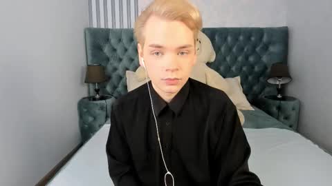 Snapshot of je_salvatore chatting on 02.04.26 je_salvatore online show from 02.04.26