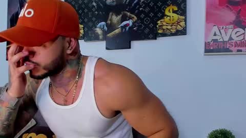 Snapshot of jean_lopez chatting on 03.12.25 Jean axelcrow Modelo Independiente online show from 03.12.25