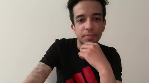Snapshot of jeanferr98 chatting on 07.04.26 lost job just trying to pay the rent help out if ya can thanks online show from 07.04.26