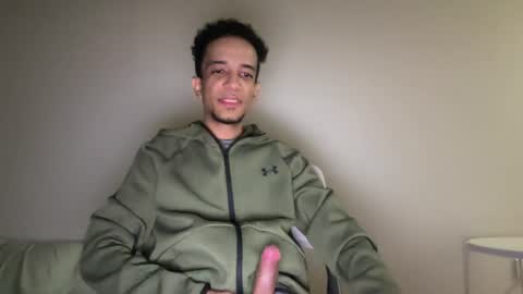 Snapshot of jeanferr98 chatting on 08.05.26 lost job just trying to pay the rent help out if ya can thanks online show from 08.05.26